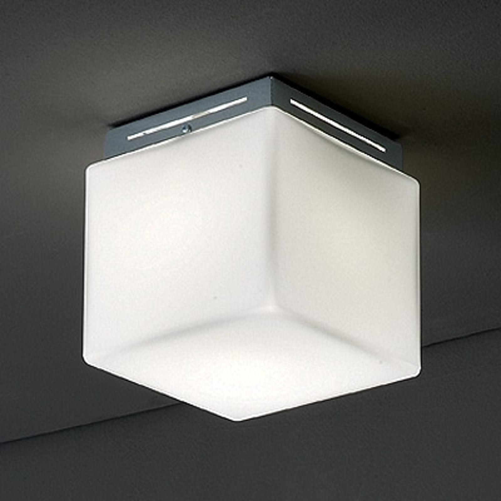 Plafondlampa Cubis, krom