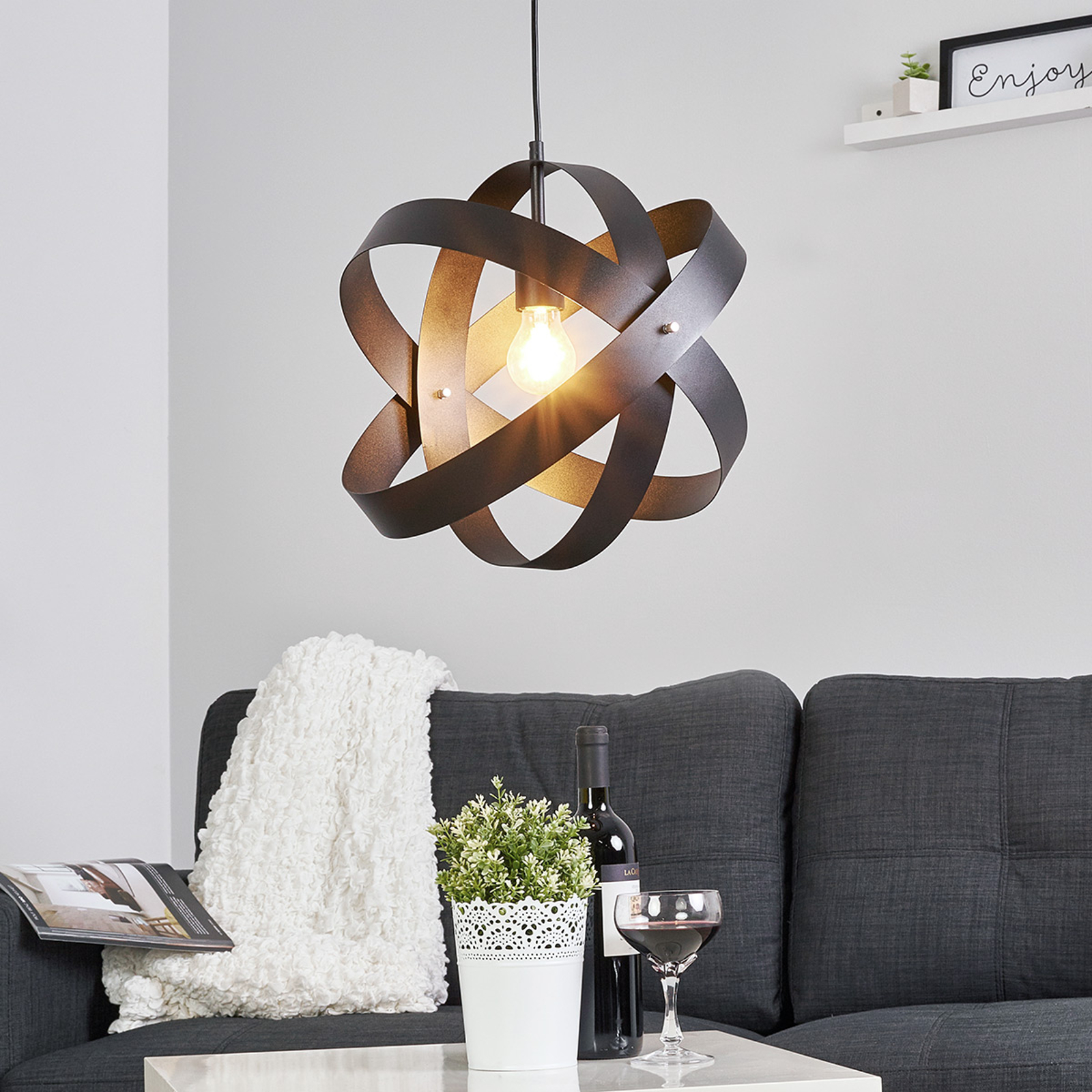 Svart LED-taklampa Cara med tre ringar