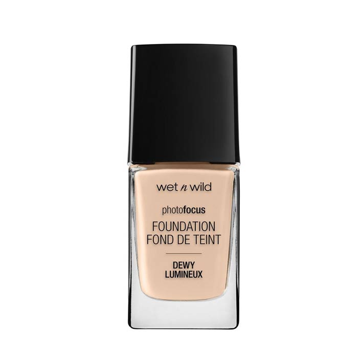 Wet n Wild Photo Focus Dewy Foundation - Soft Ivory